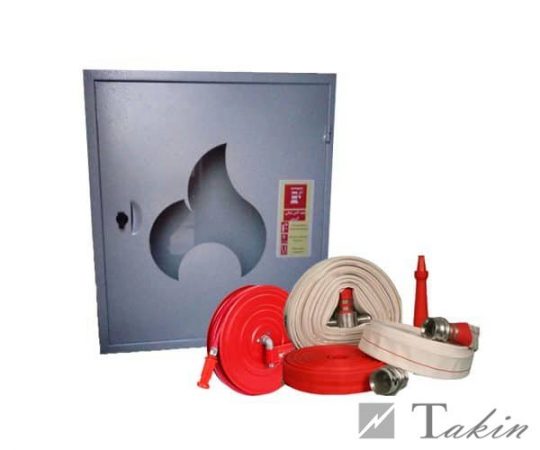 شیلنگ آتش نشانی و قرقره در جعبه آتش نشانی