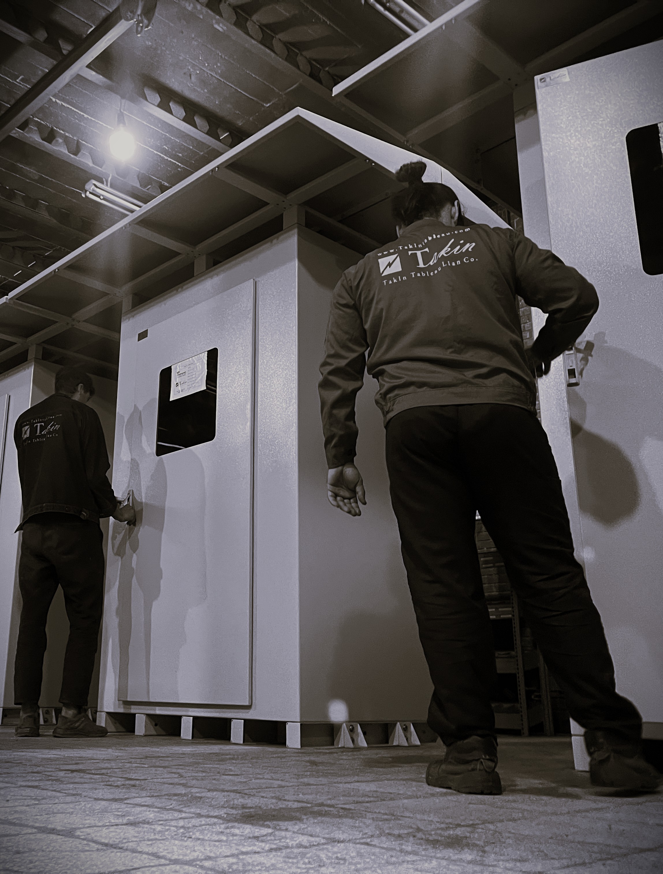 Industrial equipment and cabinet assembly